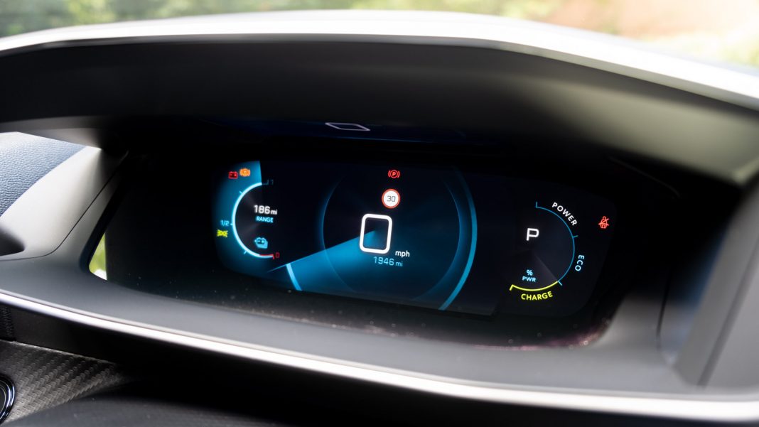 Peugeot e-208 instrument cluster