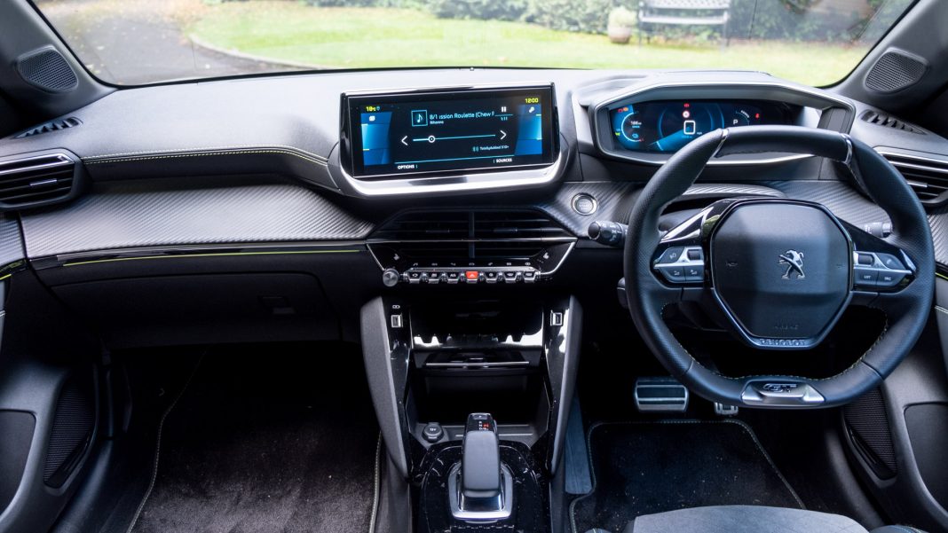 Peugeot e-208 interior design