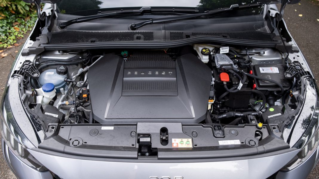Peugeot e-208 motor