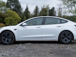 Tesla Model 3 SR+ audio review