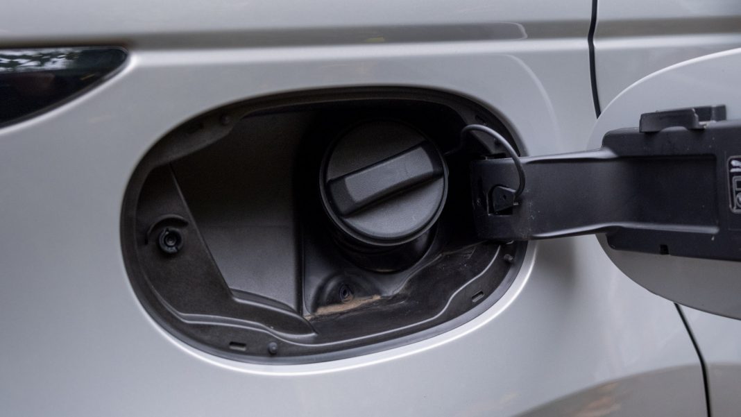 Range Rover Evoque P300e petrol