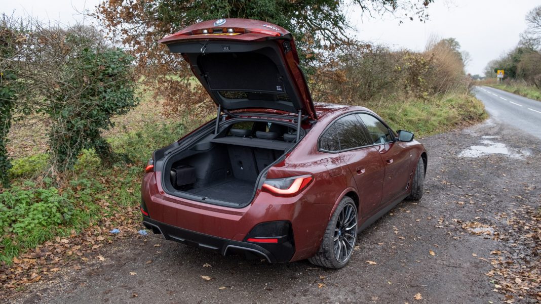 BMW i4 boot design
