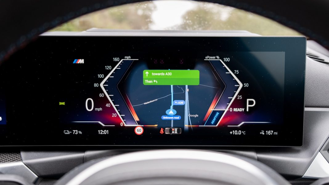BMW i4 instrument cluster maps