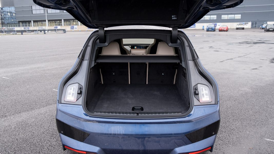 BMW iX boot