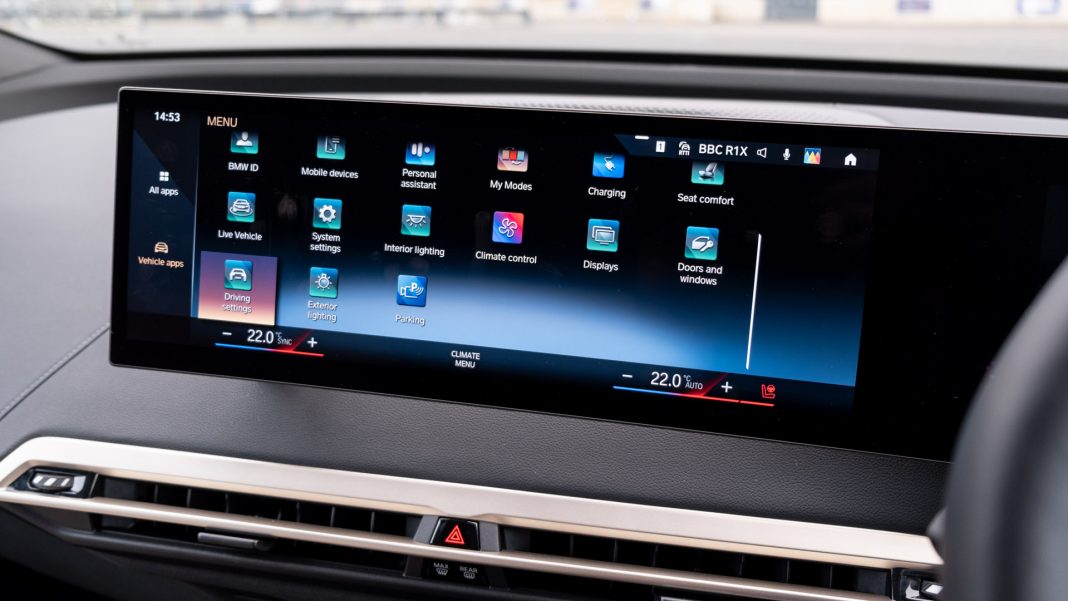 BMW iX infotainment