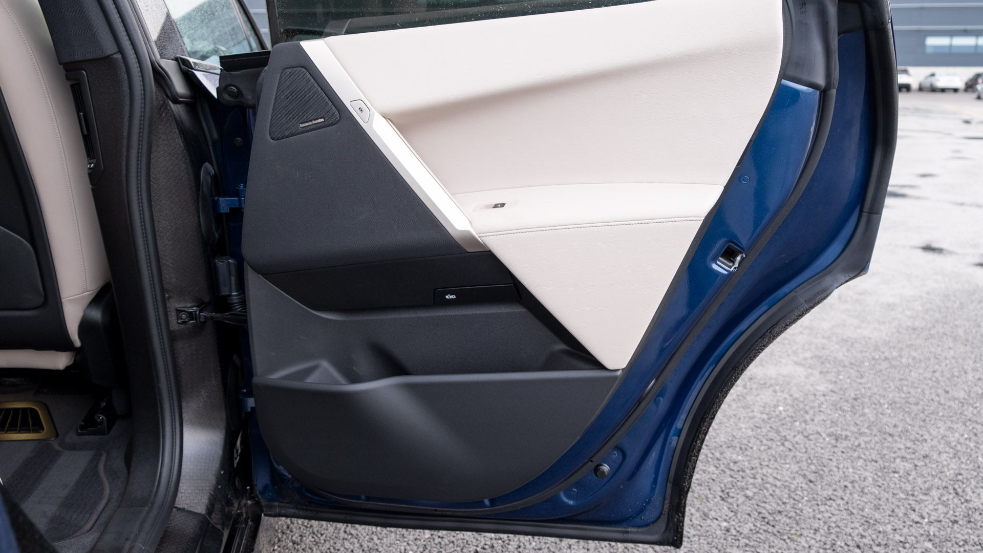 BMW iX rear door