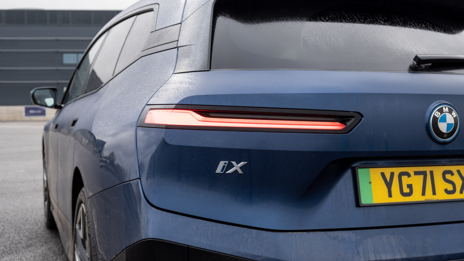 BMW iX taillights
