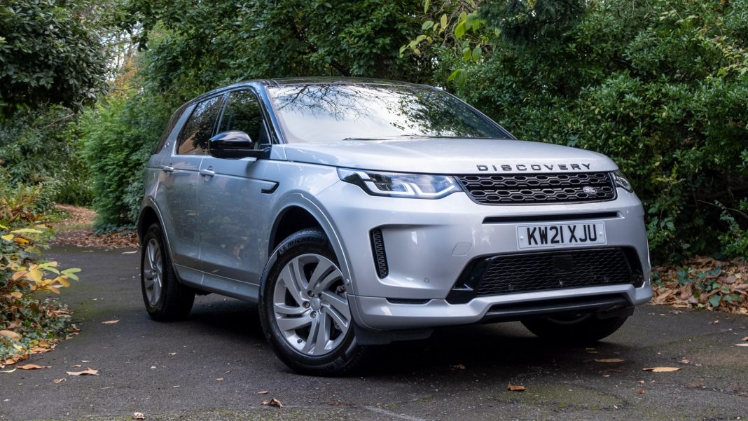Land Rover Discovery Sport P300e design