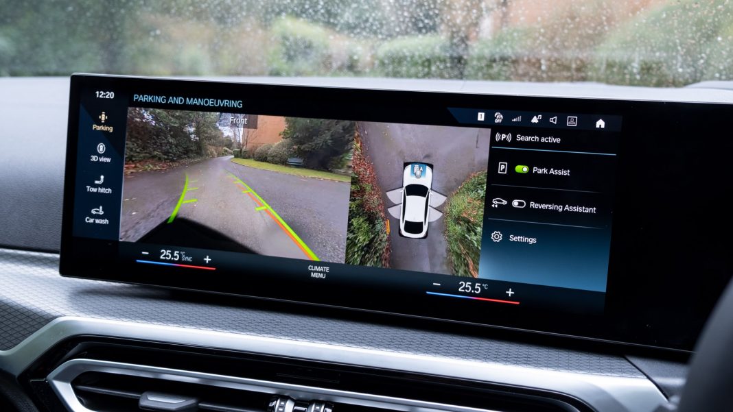 BMW i4 eDrive40 cameras