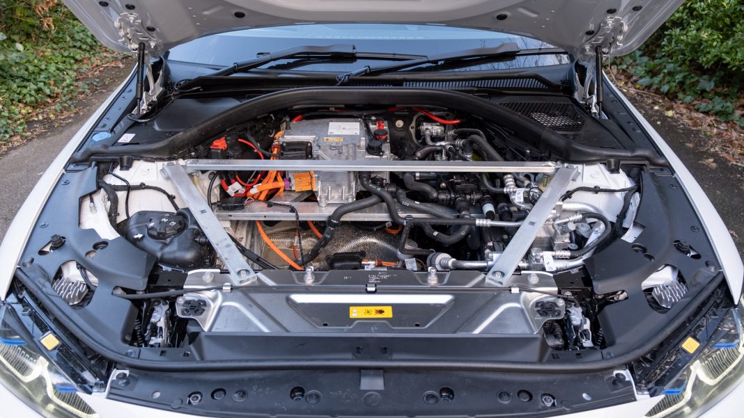 BMW i4 BMW i4 eDrive40 front spaceeDrive40 front space