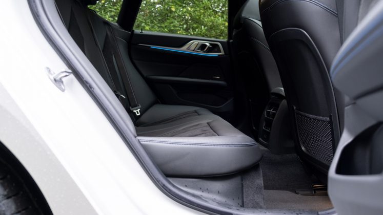 BMW i4 eDrive40 rear seat design