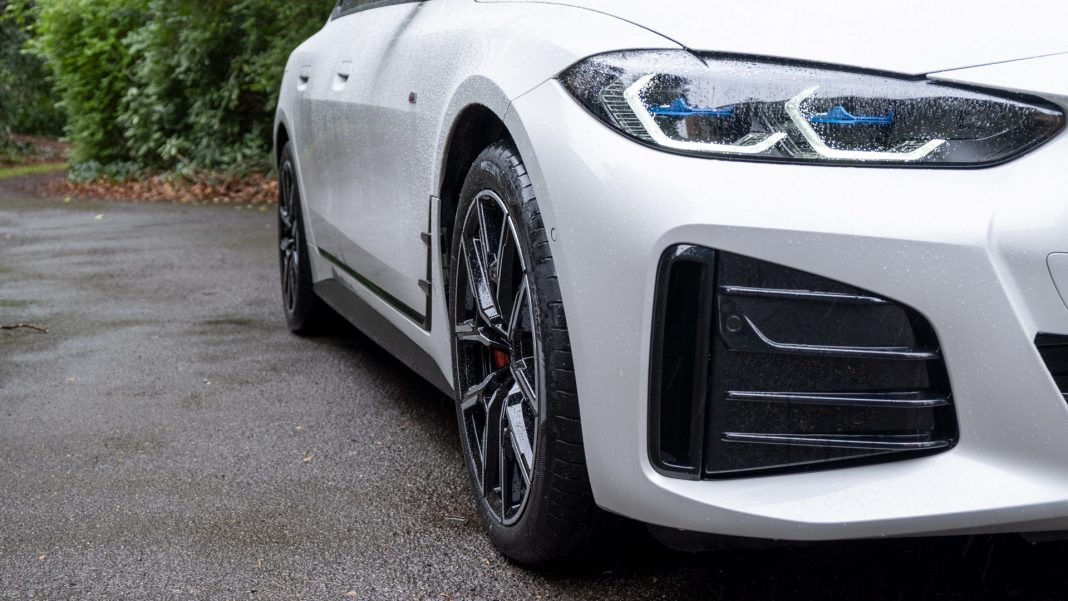 BMW i4 eDrive40 vents