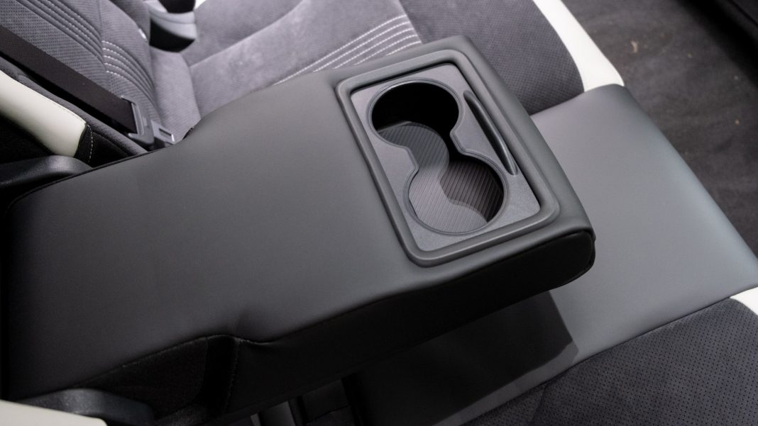 Kia EV6 rear cupholders