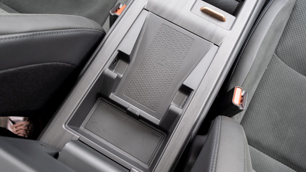 Nissan Ariya phone charger