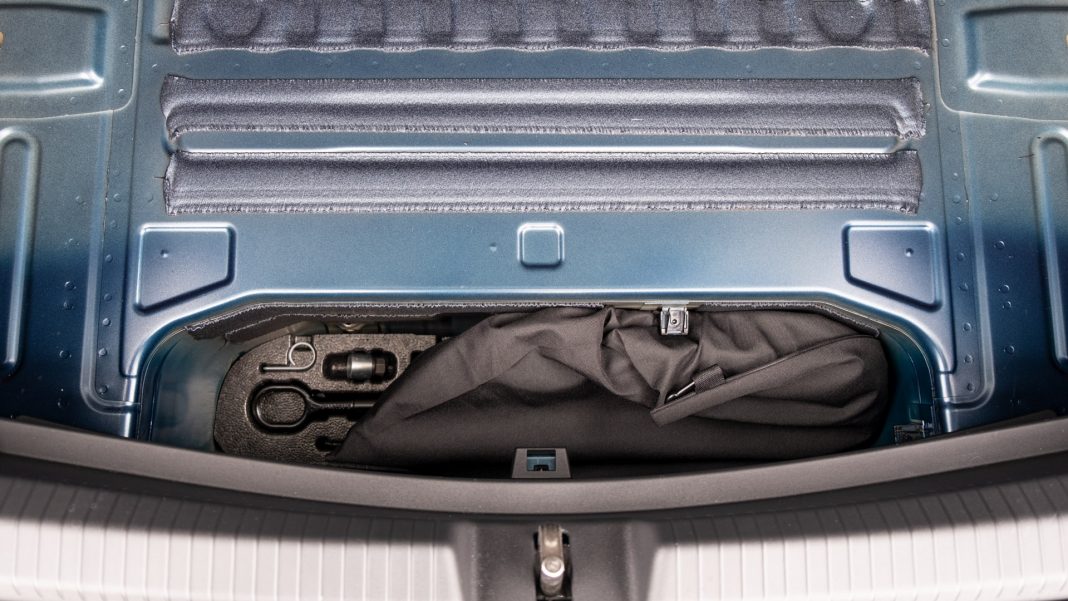 Cupra Born underfloor compartment