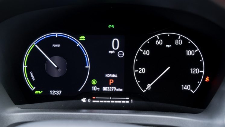 Honda HR-V instrument cluster dials