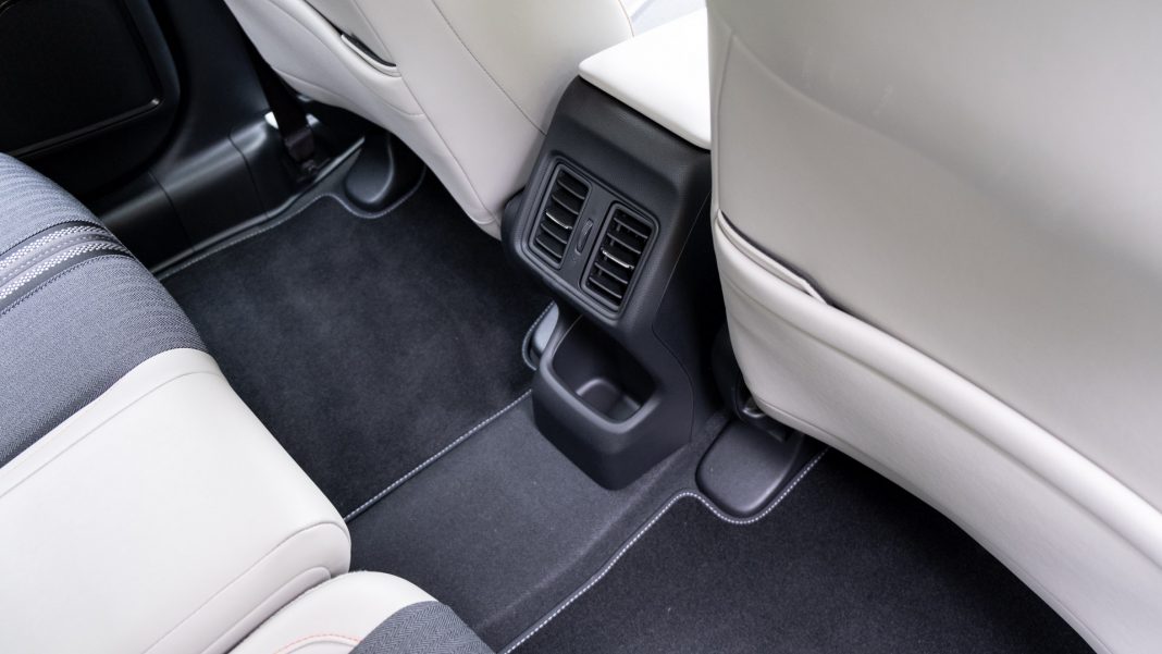Honda HR-V rear console