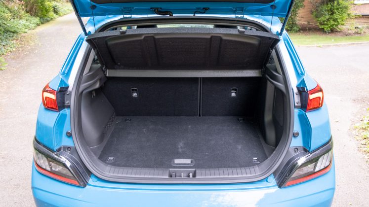 Hyundai Kona Electric facelift boot space
