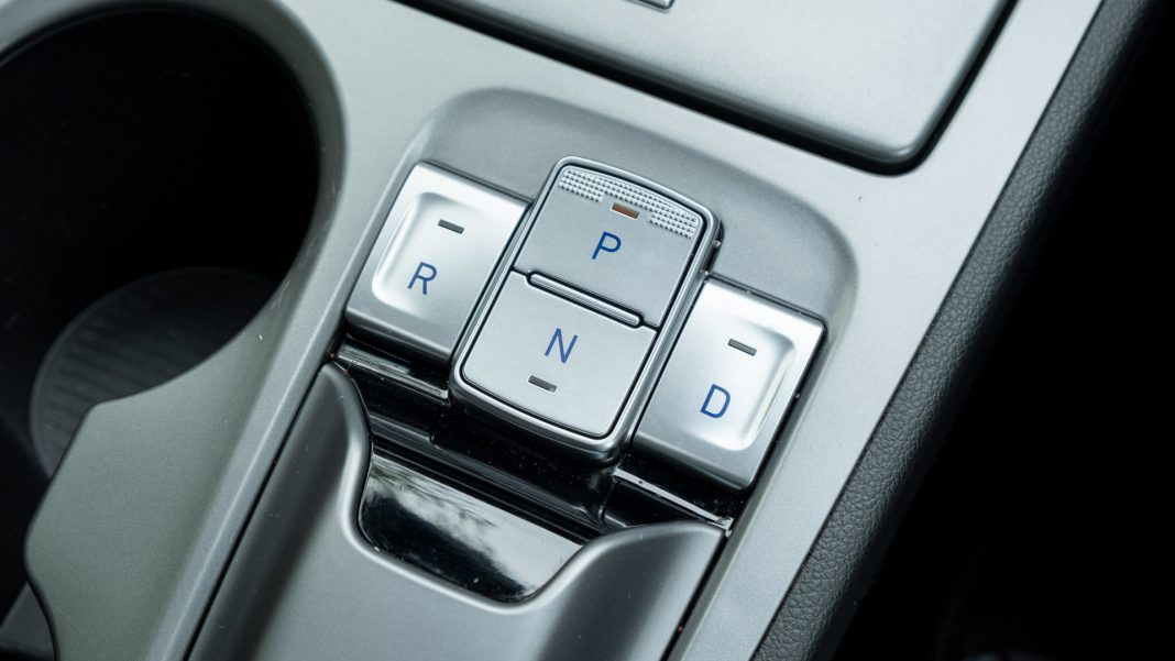 Hyundai Kona Electric facelift buttons