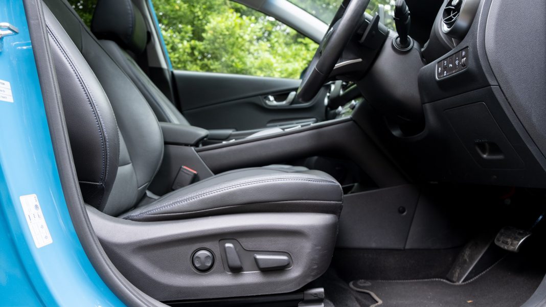 Hyundai Kona Electric facelift electric seats
