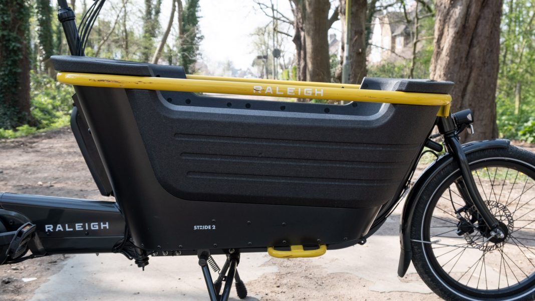 Raleigh Stride 2 hold