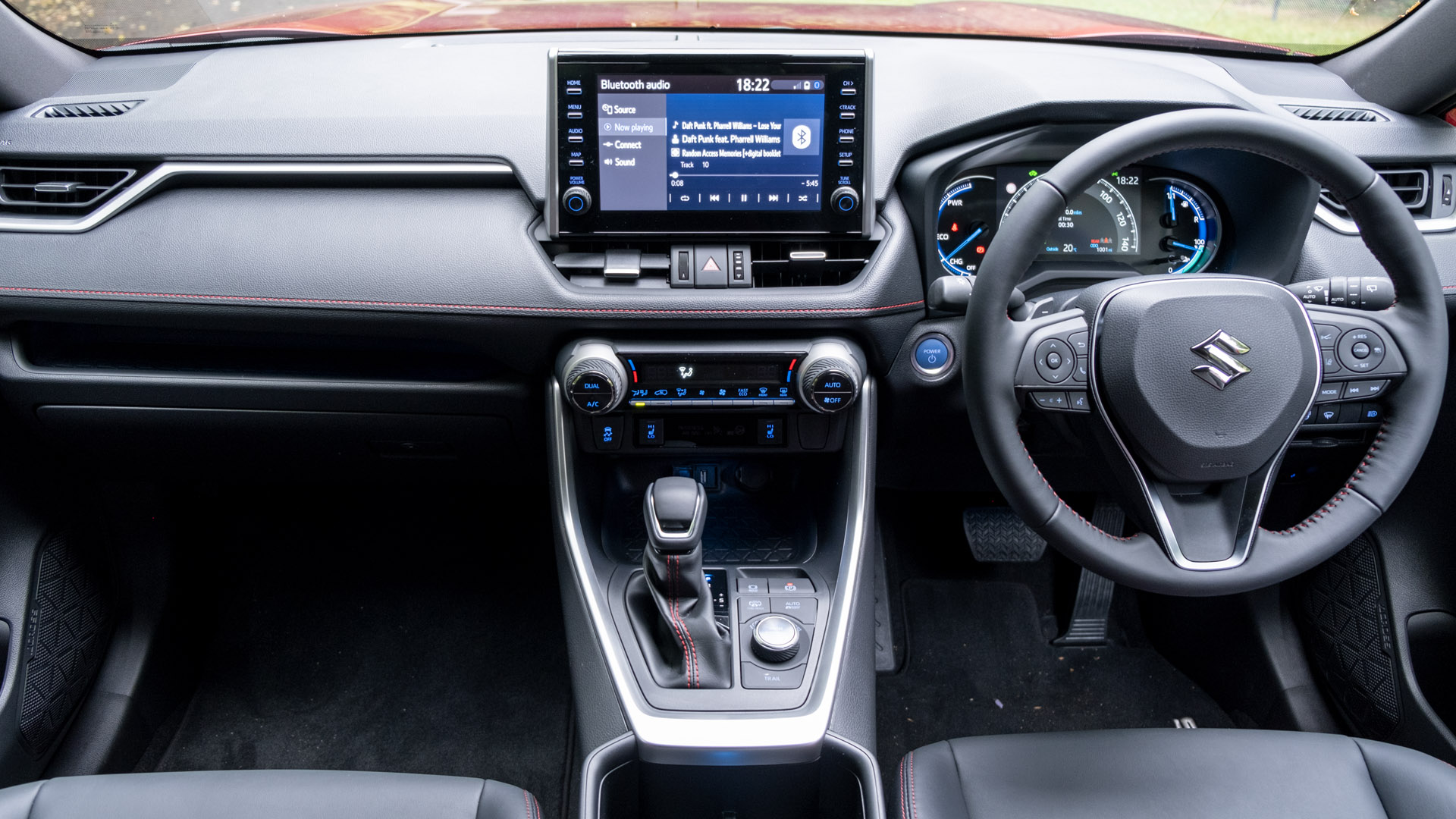 Suzuki Across interior space