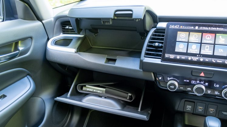 Honda Jazz glove compartment
