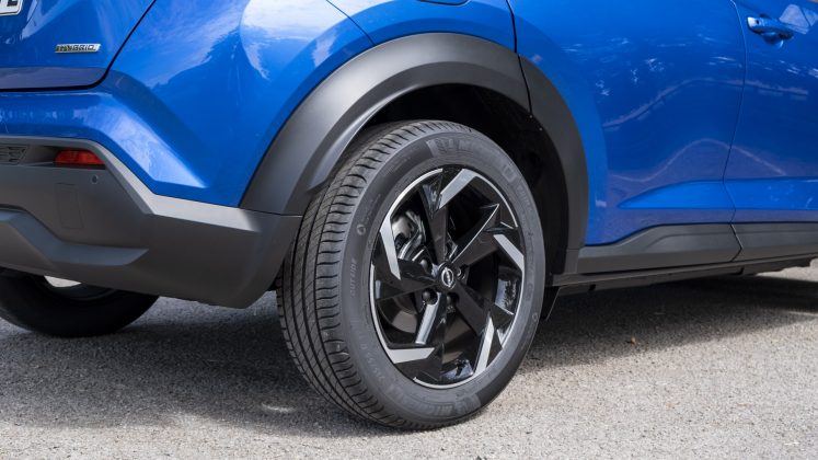 Nissan Juke Hybrid wheels