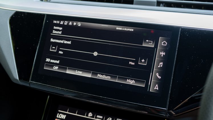 Audi e-tron S B&O audio