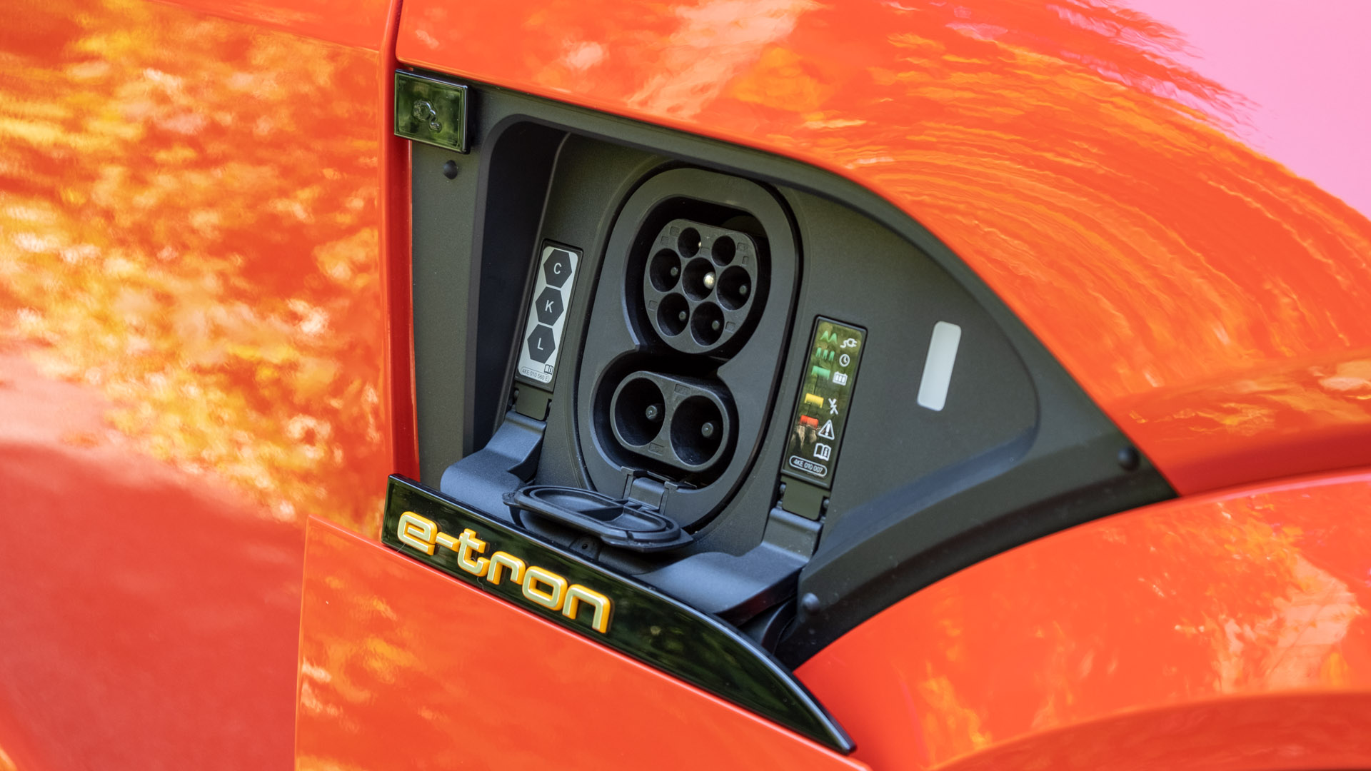 Audi e-tron S fast charging