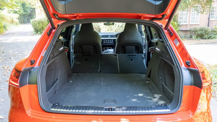 Audi e-tron S seats down