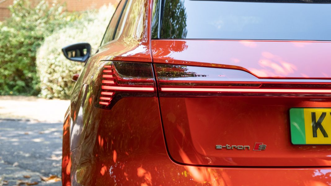 Audi e-tron S taillights