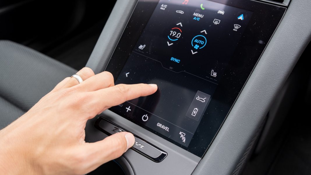 Porsche Taycan Cross Turismo controls