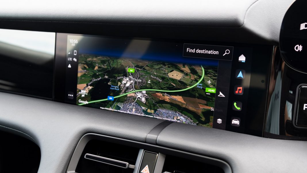 Porsche Taycan Cross Turismo maps