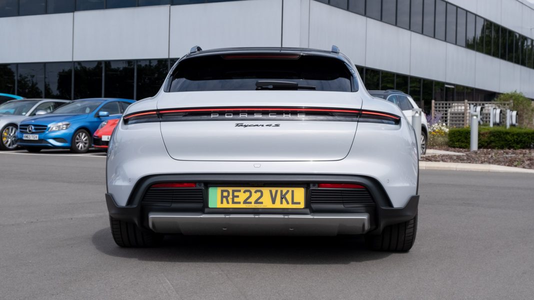 Porsche Taycan Cross Turismo range