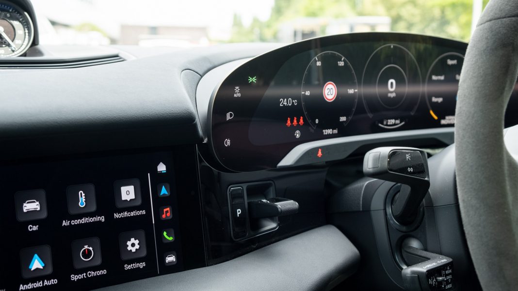 Porsche Taycan Cross Turismo touch buttons