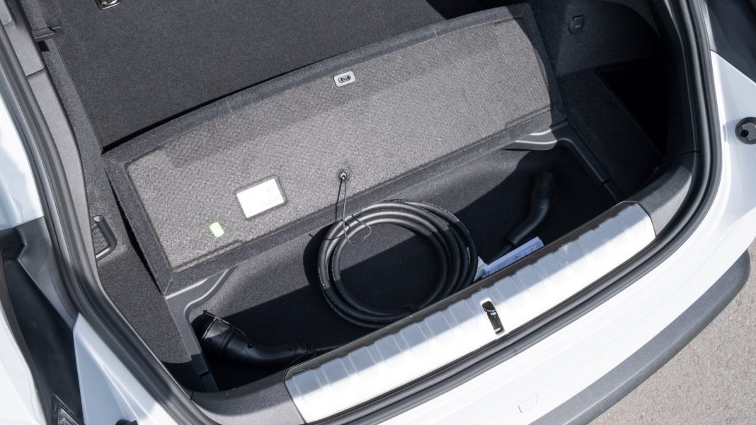 Porsche Taycan Cross Turismo underfloor compartment