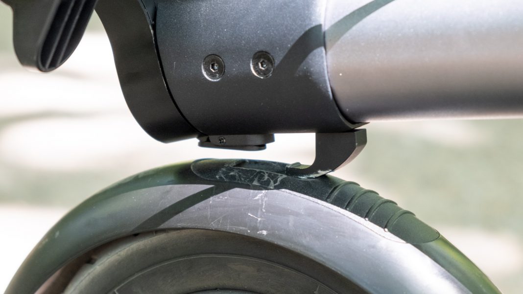 Eskuta KS-450 latch hold