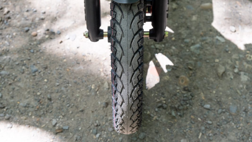 Eskuta SX-250 wheels