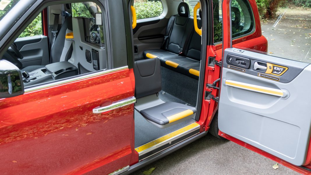 LEVC TX wheelchair access