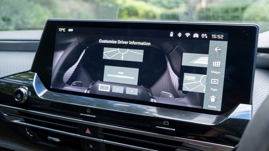 Citroen C5 X display