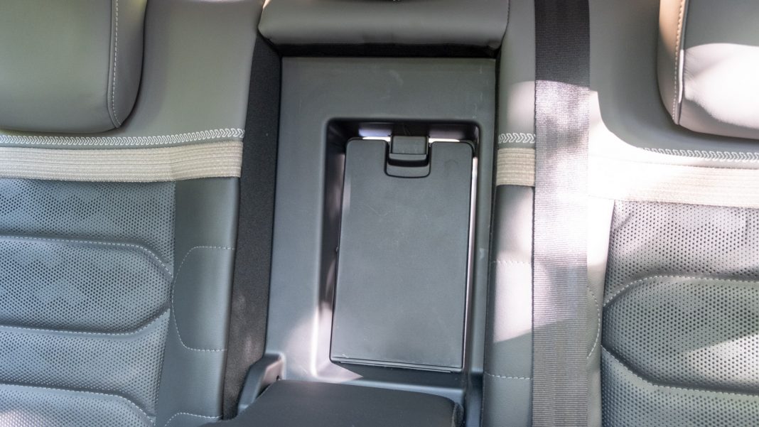 Citroen C5 X ski latch