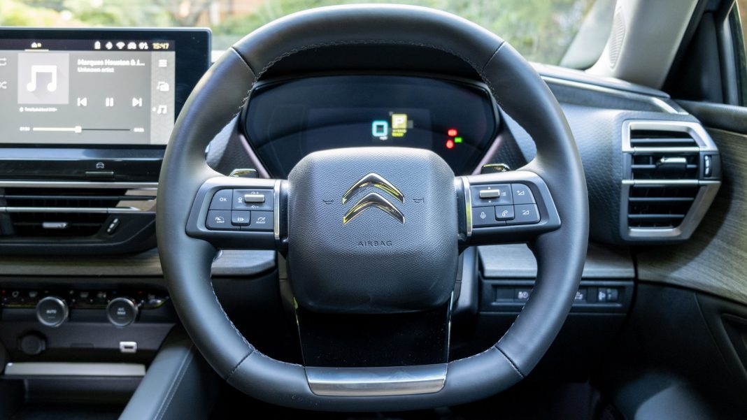 Citroen C5 X steering wheel