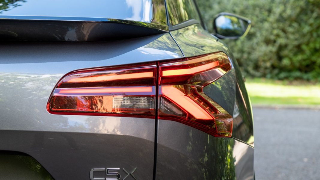 Citroen C5 X taillights