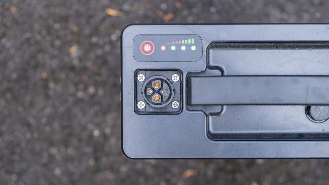 Sunra Miku Super battery charging