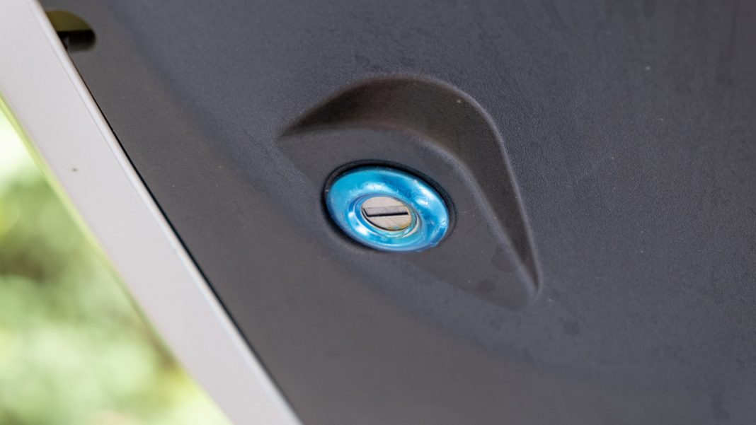 Sunra Miku Super charge port