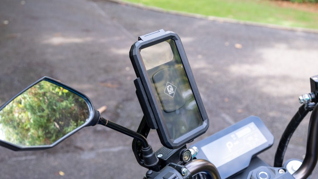 Sunra Miku Super phone holder