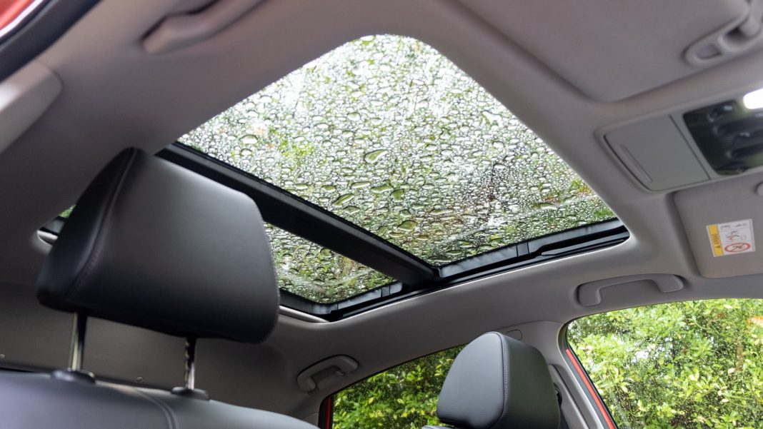Honda Civic sunroof