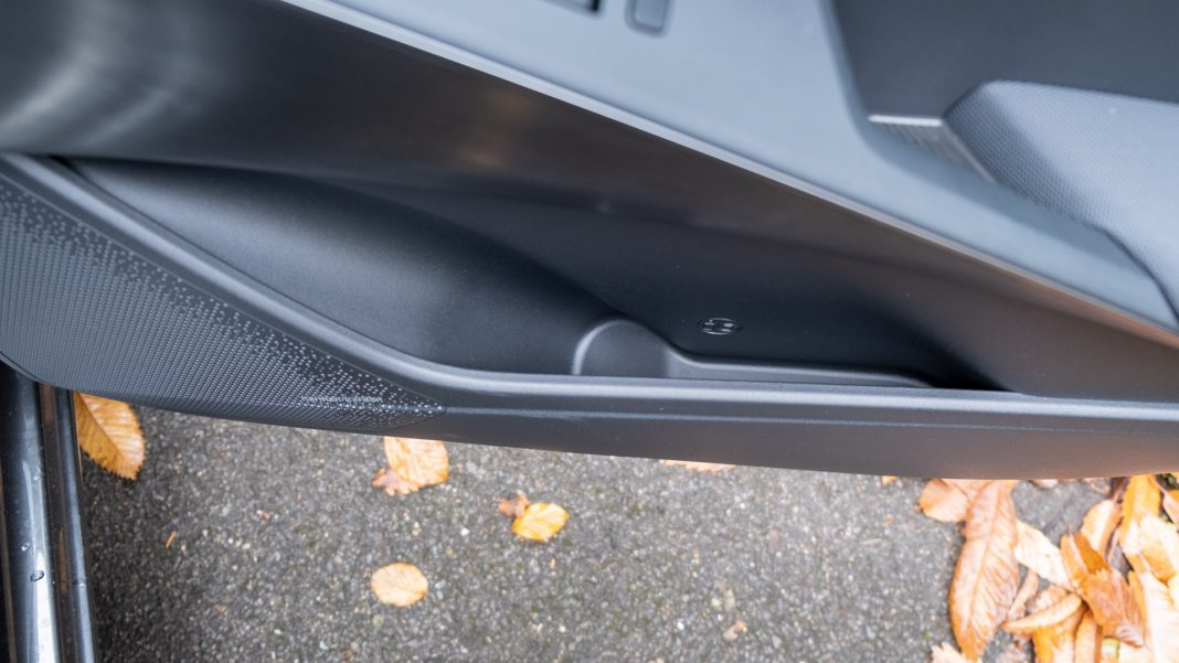 Kia Niro EV front door compartment