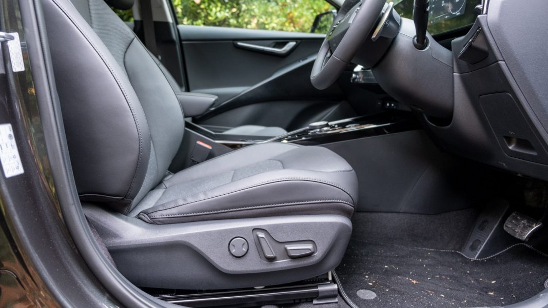 Kia Niro EV front seat